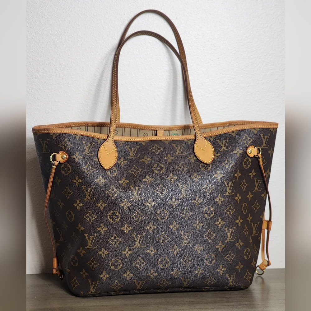 AUTHENTIC Neverfull MM Louis Vuitton